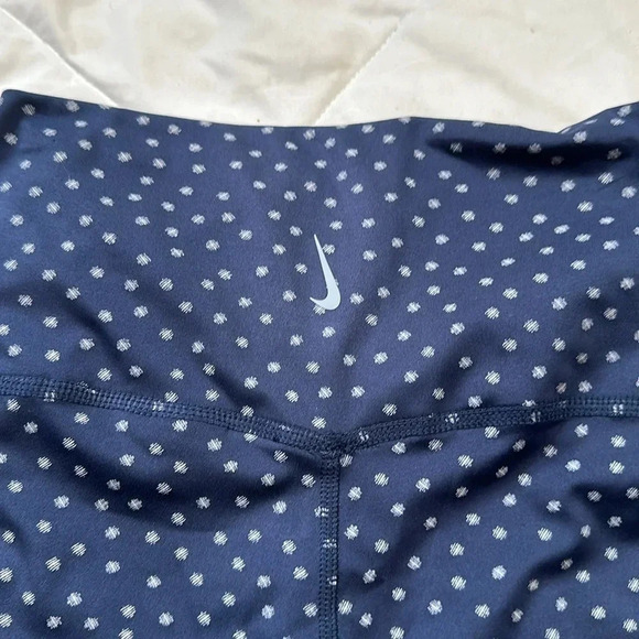 Nike Yoga High-Rise Dots Twist 7/8 Leggings size small - Picture 5 of 5